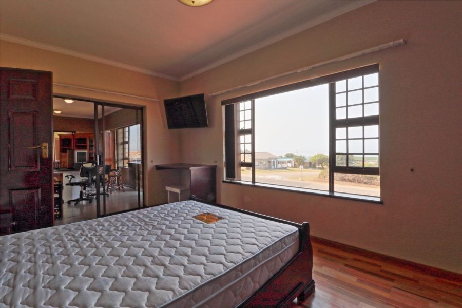 4 Bedroom Property for Sale in Reebok Western Cape